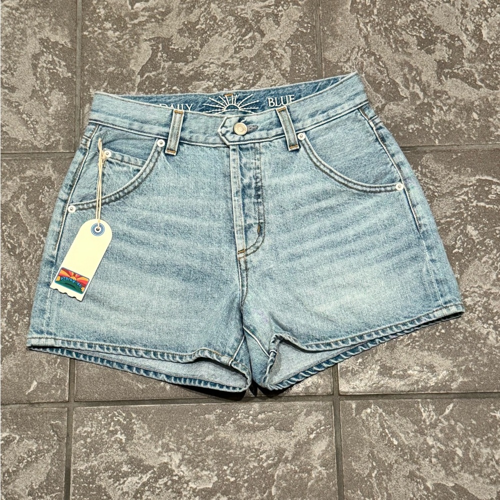 NWT DAILY BLUE / Adriano Goldschmied Freaky Jean Short in Lake SZ 24 - Picture 2 of 4